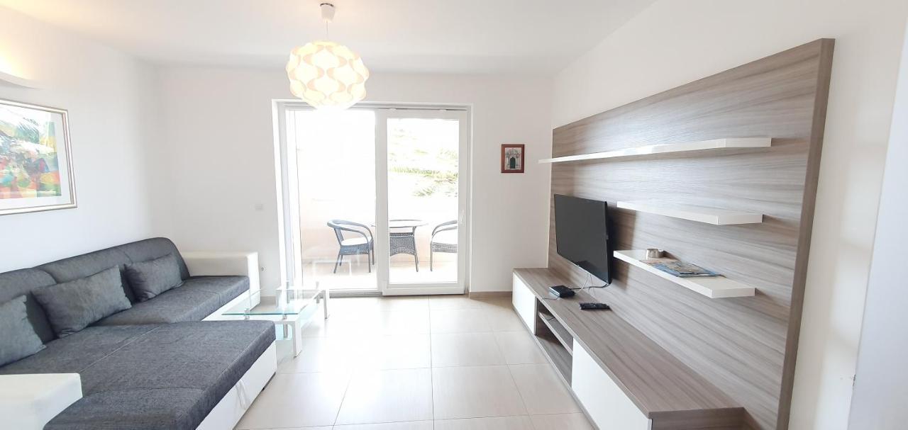 Apartments Lofiel Novalja Ngoại thất bức ảnh