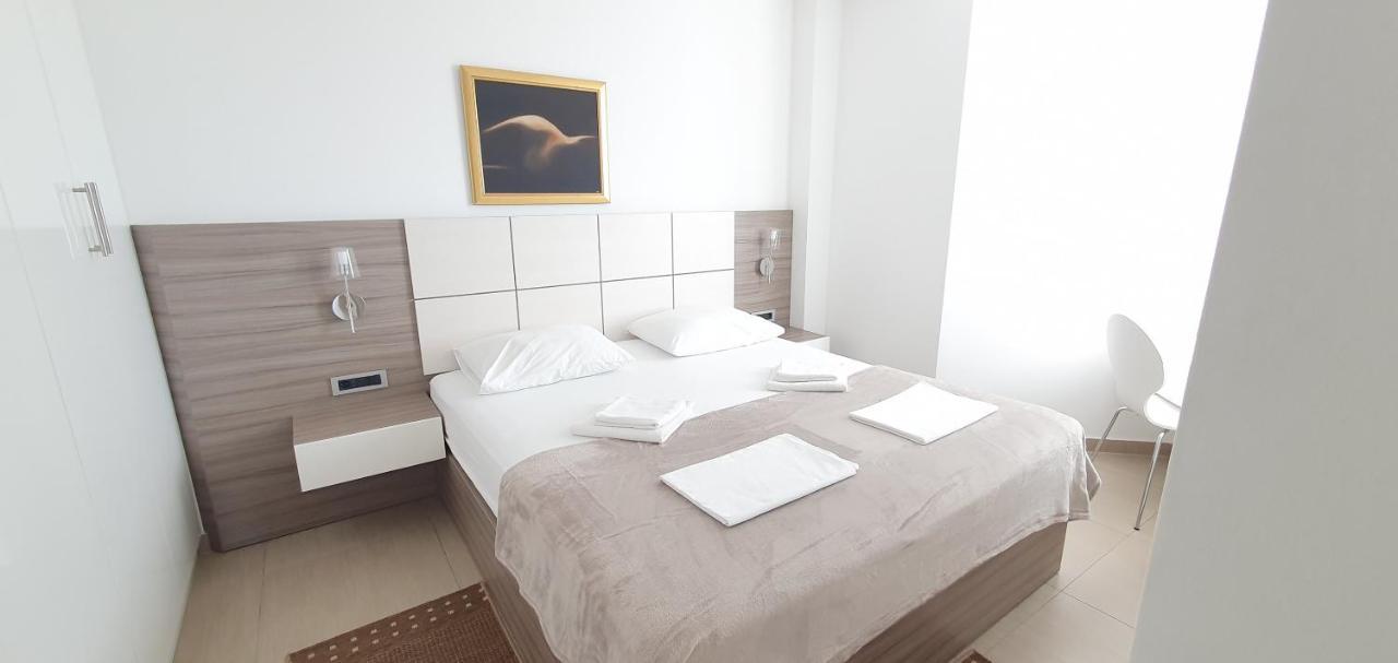 Apartments Lofiel Novalja Ngoại thất bức ảnh
