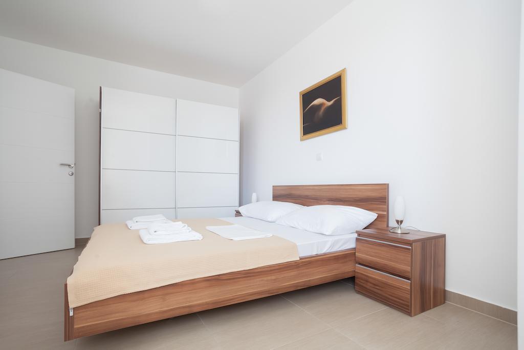 Apartments Lofiel Novalja Ngoại thất bức ảnh