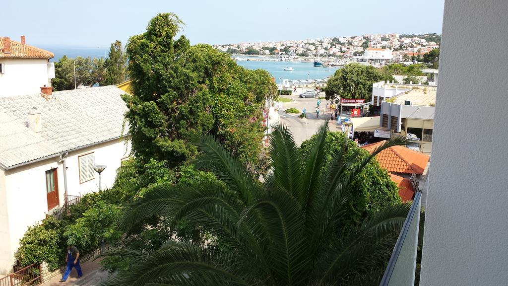 Apartments Lofiel Novalja Ngoại thất bức ảnh
