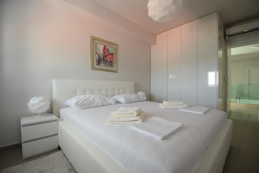 Apartments Lofiel Novalja Ngoại thất bức ảnh
